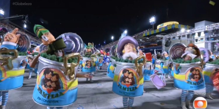 Escola de samba vira alvo de críticas após desfile com sátiras religiosas e políticas