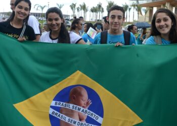 Geração Z e Millennials são os mais contrários ao aborto no Brasil, diz pesquisa