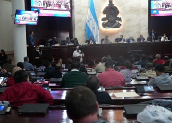 Honduras aprova incentivo à leitura da Bíblia nas escolas