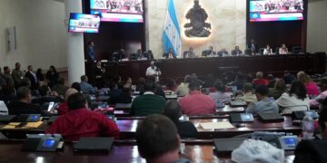 Honduras aprova incentivo à leitura da Bíblia nas escolas