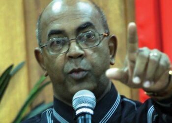 Ex-mestre sala que se converteu alerta: “Os portais do inferno se abrem no Carnaval”