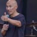‘Quando paramos de ir às nações, ficamos confortáveis demais’, diz Francis Chan no The Send