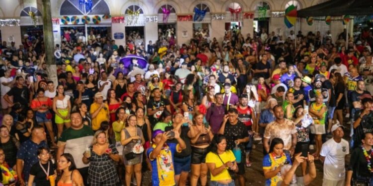 Nesta terça-feira (17) terá desfile de blocos de carnaval em PVH