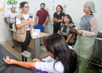 Capacitação sobre exame de identificação da tuberculose fortalece controle da doença em área indígena, em Guajará-Mirim
