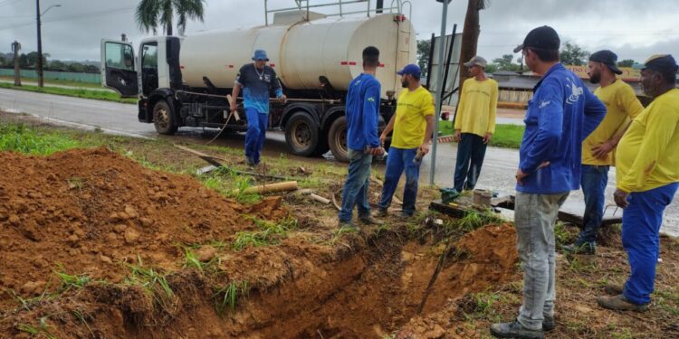 Atuação técnica da Caerd garante segurança da rede de distribuição de água em Machadinho d’Oeste