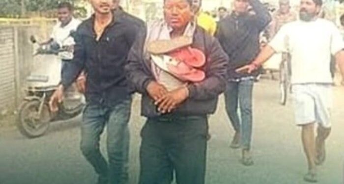 Hindus atacam igreja, espancam pastor e o obrigam a andar sobre espinhos, na Índia