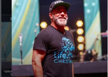 Teólogo promete doar US$ 100 mil para investigação sobre o evangelista Todd White