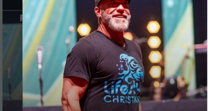 Teólogo promete doar US$ 100 mil para investigação sobre o evangelista Todd White