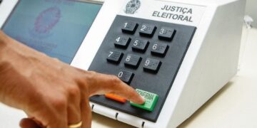 Bancada Evangélica repudia fala contra voto de evangélicos