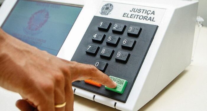 Bancada Evangélica repudia fala contra voto de evangélicos