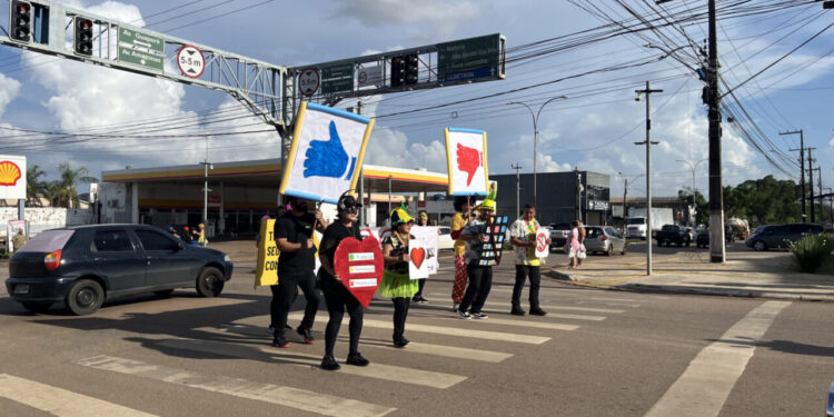 Ações educativas de trânsito reforçam segurança viária nos circuitos de Carnaval em Porto Velho