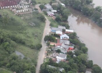 Quatro regiões do país têm alerta de chuvas intensas até sábado (7)