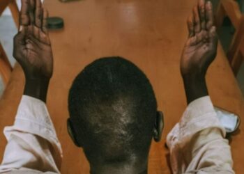 Ex-muçulmano se torna pastor após conversão ao cristianismo, no Chade