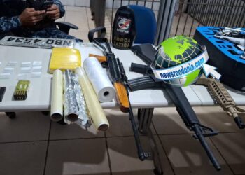 Força Tática do 5º BPM prende mulher com armas e drogas