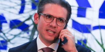 Proposta que acaba com jornada de trabalho 6×1 vai para a CCJ