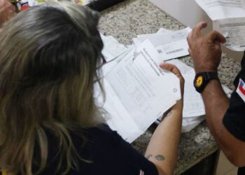 AM: Polícia detém agentes públicos suspeitos de colaborar com facção