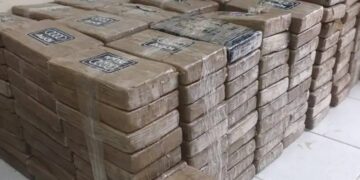 Operação internacional apreende 1,3 t de cocaína em alto-mar