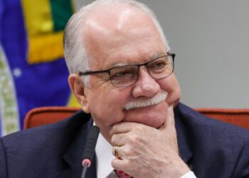 Caso Master: Fachin convoca ministros para tratar de menções a Toffoli