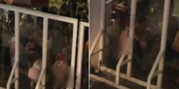 Foliões fazem gestos obscenos contra igreja em ato de carnaval