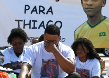 Justiça do Rio absolve PMs acusados de matar jovem na Cidade de Deus