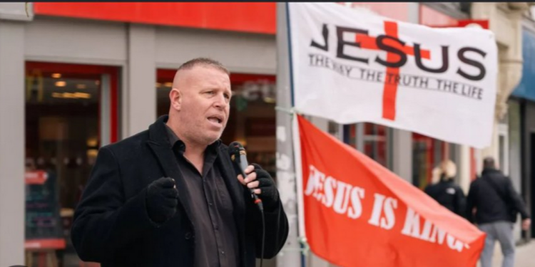 Igreja e pastor são alvo de ação sem precedentes por pregação nas ruas no Reino Unido