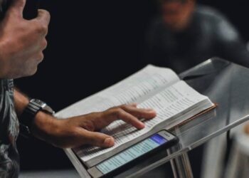 Pastores e fiéis temem impacto da inteligência artificial no cristianismo