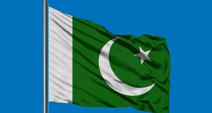 Projeto de lei contra conversões e casamentos forçados avança no Paquistão