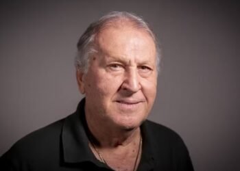 Entrevista: Zico critica formação de jogadores por falta de ’10’ e analisa chances de Neymar e Paquetá irem à Co