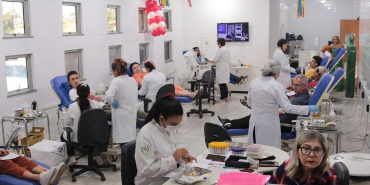 Fhemeron publica edital de processo seletivo com vagas para profissionais da saúde em Rondônia