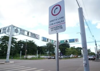 Prefeitura orienta sobre “Direita Livre” em cruzamentos na capital