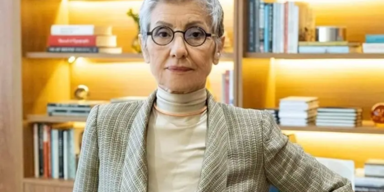 Atriz Cássia Kis é denunciada por transfobia no Rio de Janeiro