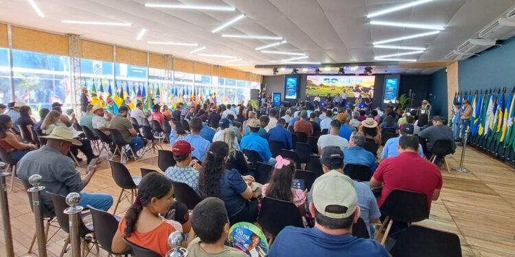 Gestão de resultados na pecuária leiteira é tema de seminário durante a 7ª Rondoleite