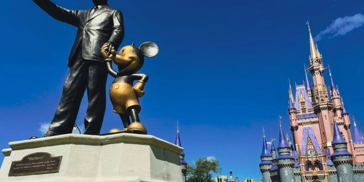 Disney retoma saudação “senhoras e senhores” após anos usando linguagem neutra