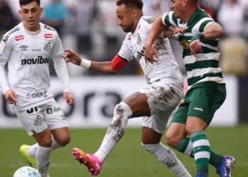 Coritiba ofusca festa para Neymar e derrota Santos pelo Brasileirão