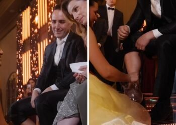 Inspirada em Jesus, filha lava os pés dos pais em sua festa de 15 anos