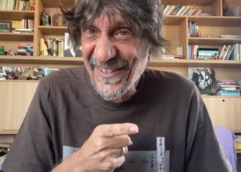 Escritor que disse ‘evangélico não tem que votar’ é indiciado por discriminação religiosa
