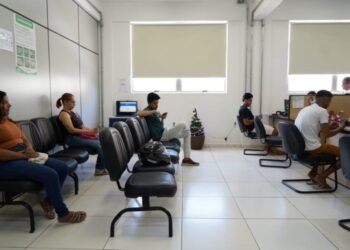 Sine Municipal disponibiliza mais de 50 novas vagas de emprego em PVH