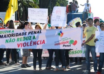 CCJ retoma nesta terça debate sobre redução da maioridade penal