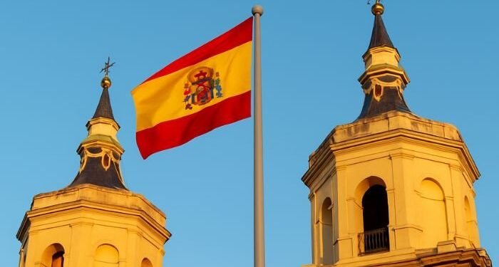Igrejas evangélicas brasileiras enfrentam preconceito na Espanha