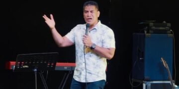 Igreja diz que Jesus foi pessoalmente a culto e distribuiu coroas