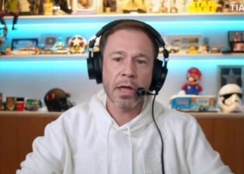 Tiago Leifert expõe cristofobia de jornalistas do Uol: ‘Fanáticos’