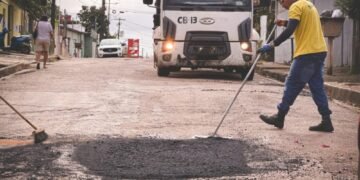 Bairro Eletronorte recebe serviço de tapa-buracos e melhorias em ruas