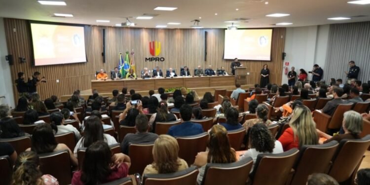 Maio Laranja mobiliza rede de proteção contra violência infantil