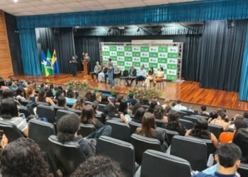 Programa municipal de bolsas de estudo muda realidade de famílias em Porto Velho