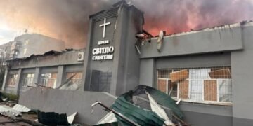 Ataque russo com drones destrói igreja evangélica na Ucrânia
