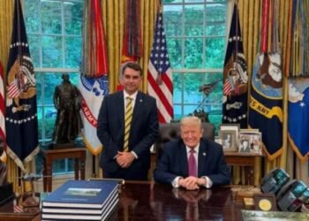 Flávio pede que Trump classifique PCC e CV como terroristas