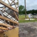 Cristãos louvam em igreja destruída por tornado em Mississippi