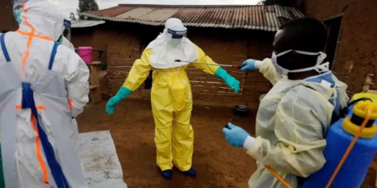 Cristãos atuam na linha de frente contra novo surto de ebola em meio à violência no Congo