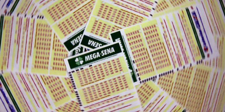 Mega-Sena acumula e prêmio vai a R$ 52 milhões