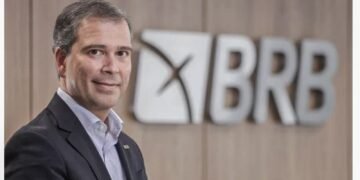 Mendonça autoriza transferência de ex-presidente do BRB para Papudinha
